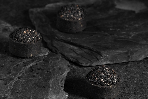 Tarte sésame noir fleur oranger - Recette Pro 