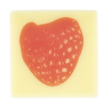 decor carre chocolat blanc motif framboise par chocolatree