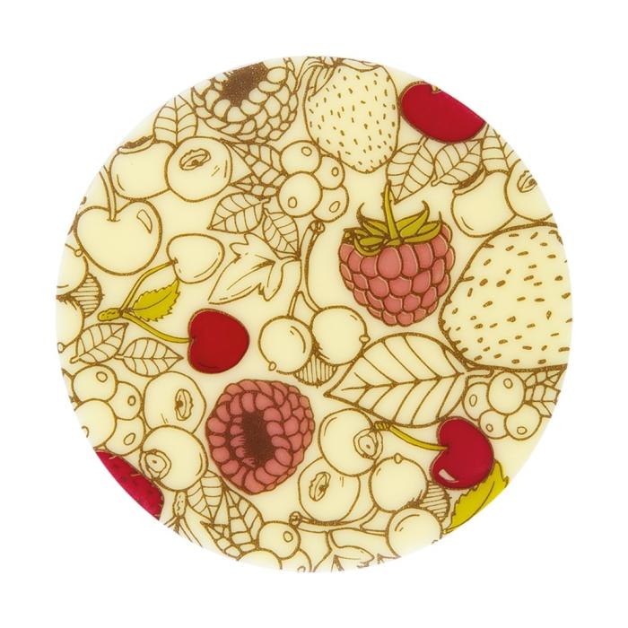 decor rond chocolat blanc motif fruits rouges par chocolatree