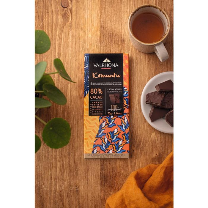 tablette chocolat noir komuntu 80 par valrhona