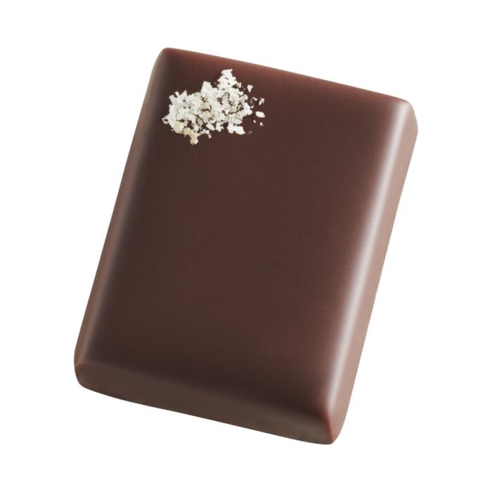 promesse gianduja biscuit noir par valrhona