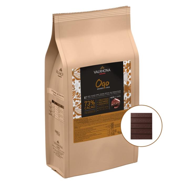 couverture noire oqo 73 par valrhona