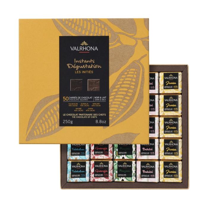 coffret 50 carres noir lait par valrhona