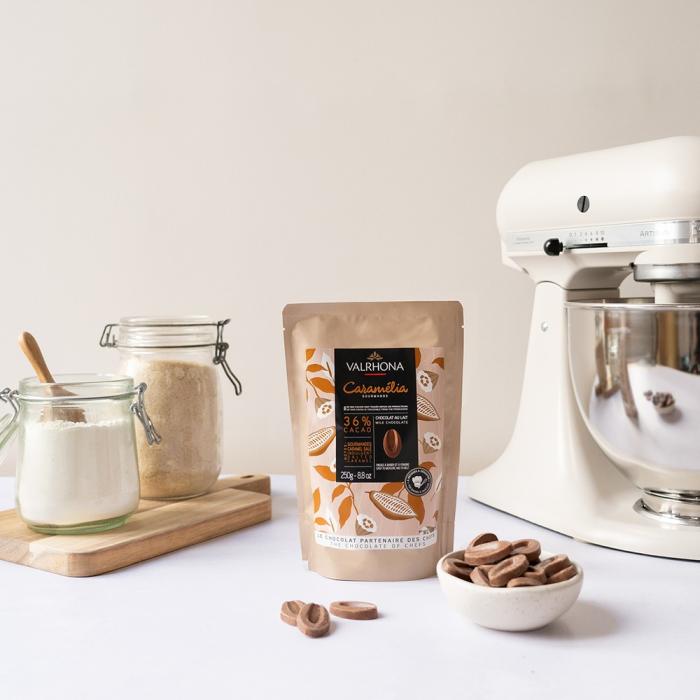 chocolat au lait caramelia 36 par valrhona