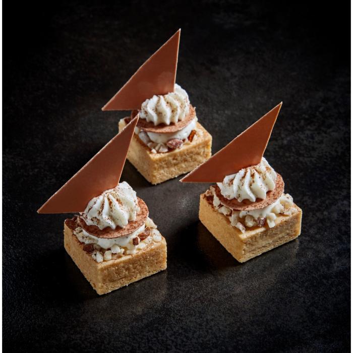 fonds tarte mini carres sucres vanille par la rose noire